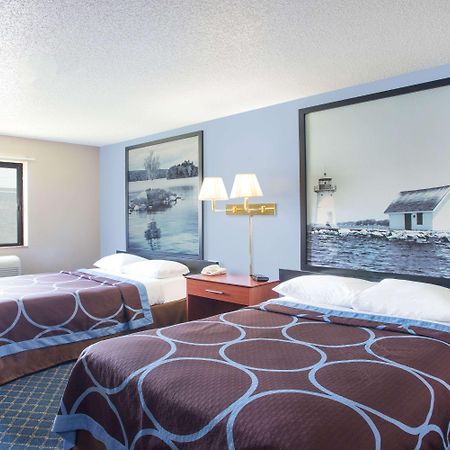 Motel Super 8 By Wyndham Massena Ny Exterior foto