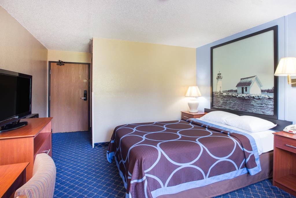 Motel Super 8 By Wyndham Massena Ny Exterior foto